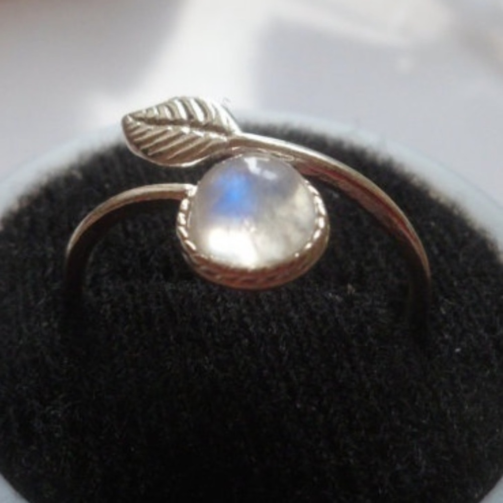 925 Sterling Silver Ring White Moon